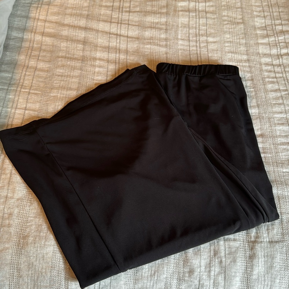 Susan Graver Wide Leg Cropped Pant M